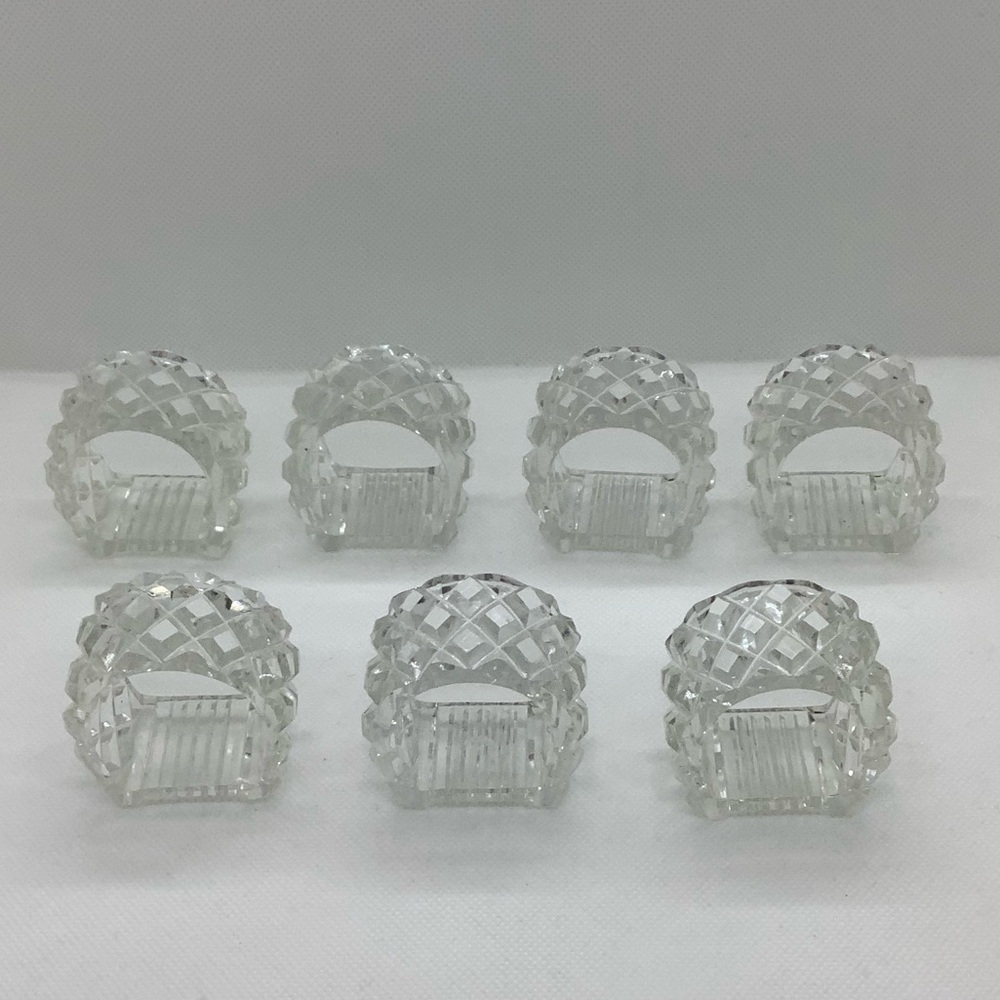 Set of 7 Clear Crystal Style Napkin Rings Possibly Belfor READ